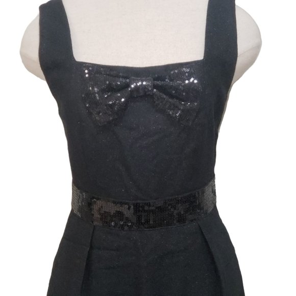 CT526a Forever 21 Little Black sleeveless Dress With Sequin Bow S/P - Picture 2 of 5